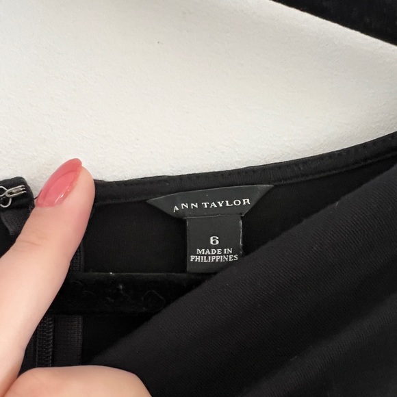 Beautiful black midi dress Ann Taylor - Picture 3 of 3